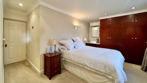 Photo 21- click for photo gallery